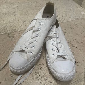 White converse